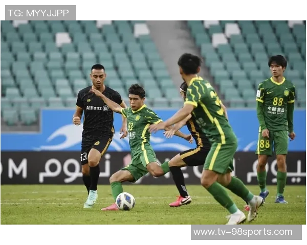 卢:针对位置速度短板强调身体对抗强度的重要性与竞争力提升策略 卢:针对位置速度短板强调身体对抗强度的重要性与竞争力提升策略