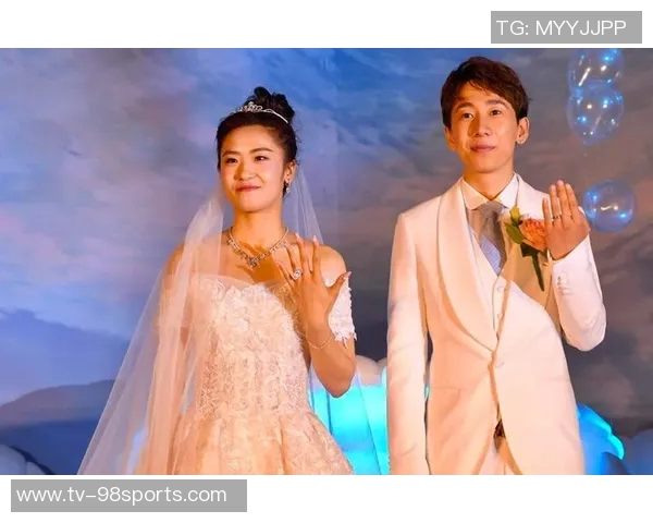 相差七岁姐弟恋甜蜜升级韩国国脚宋旻揆与女主播郭敏善喜结连理